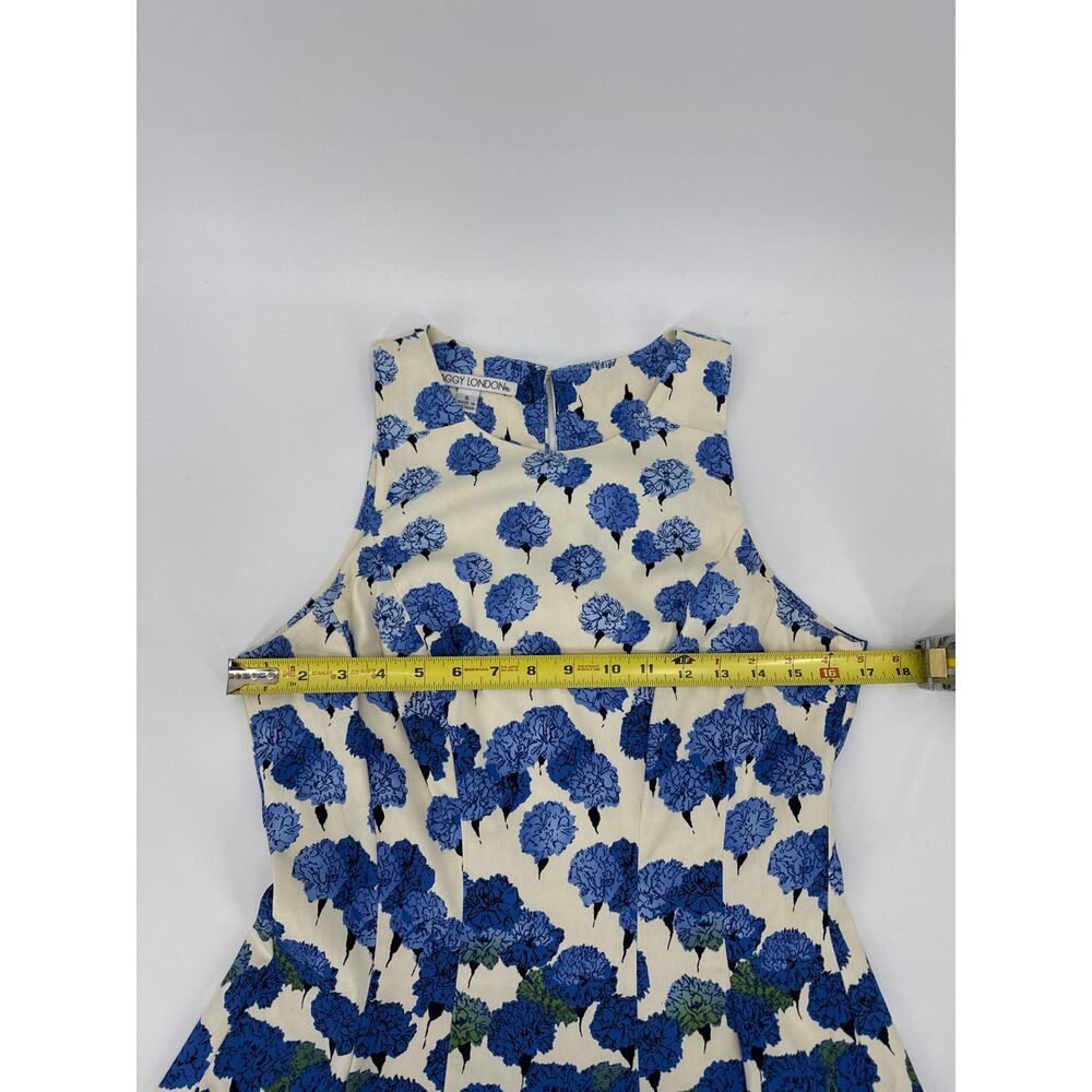 Maggy London Garden Party Floral Fit And Flare Dress Blue and Green Size 6 - Picture 9 of 9